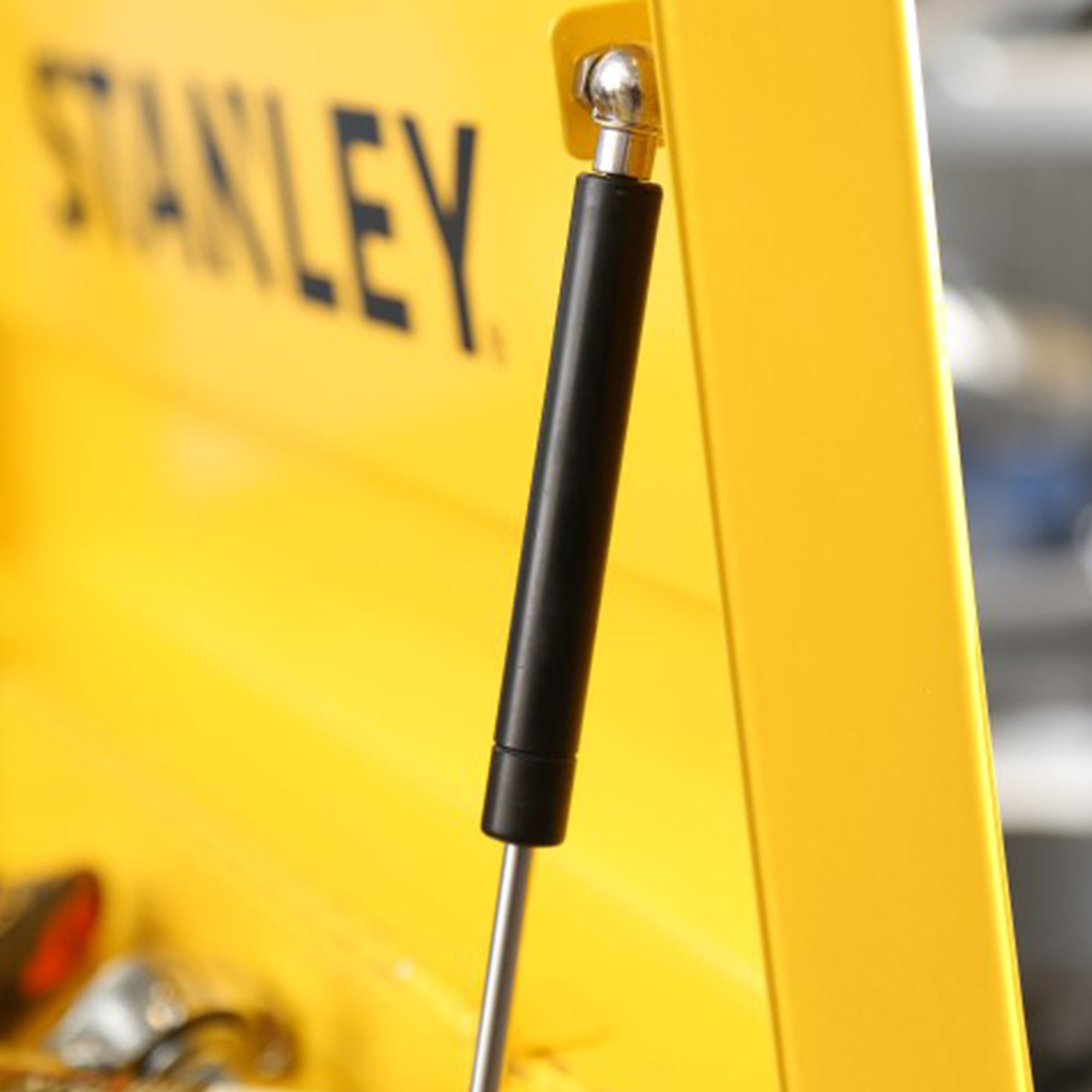 Cutie pentru scule Stanley WorkBox Type 1 (STMT1-75062)