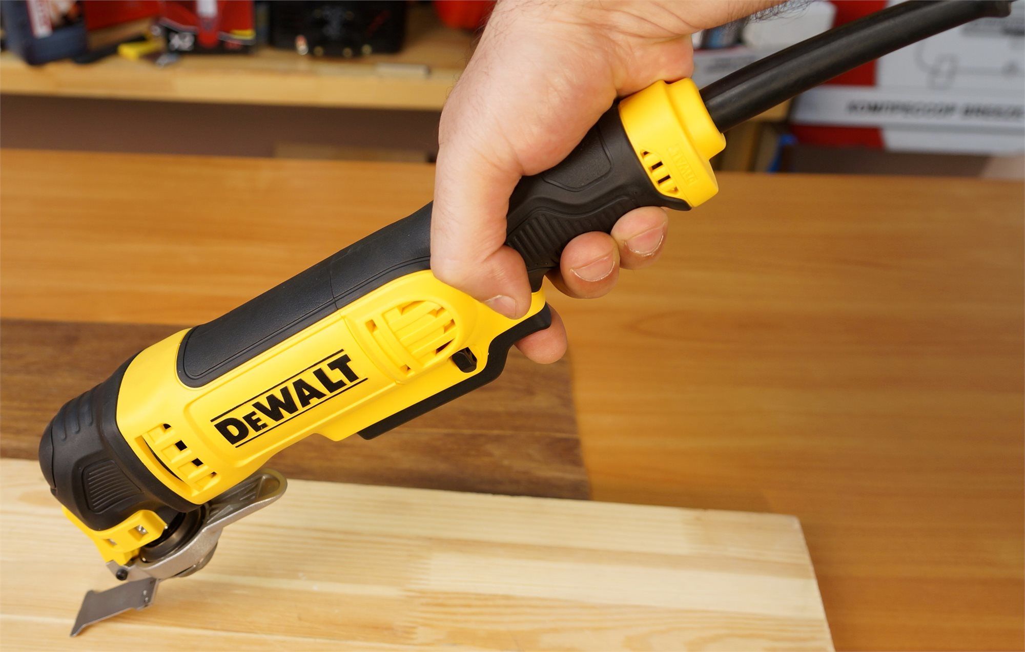 Unealta multifunctionala DeWalt DWE315