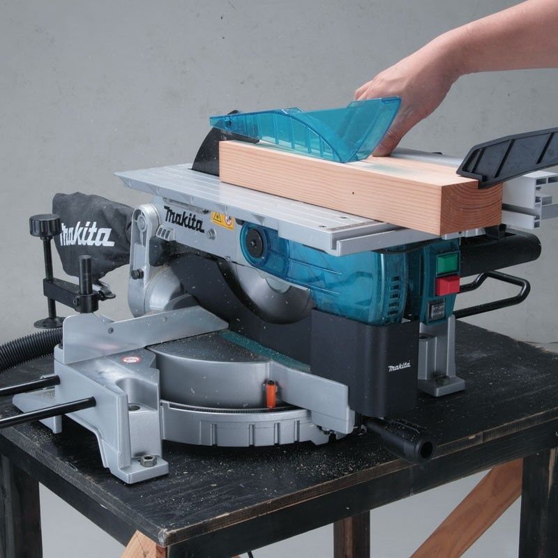 Торцовочная пила Makita LH1201FL