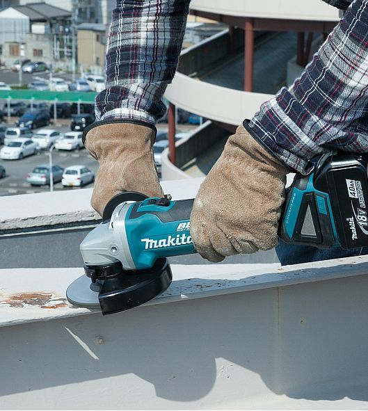 Углошлифовальная машина Makita DGA504Z